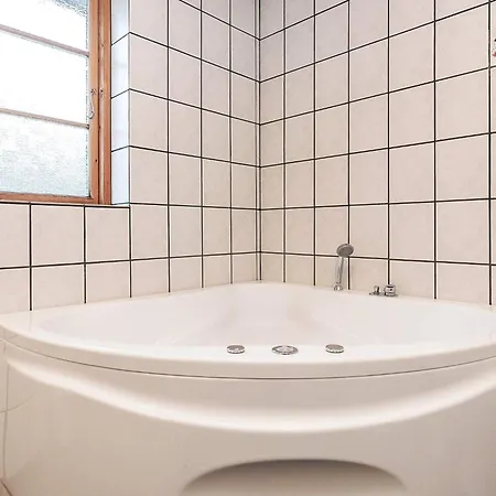 펜션 8 Person In Hadsund-by Traum