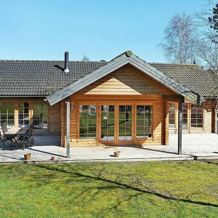 Holiday home Three-bedroom In Hadsund 28 *
